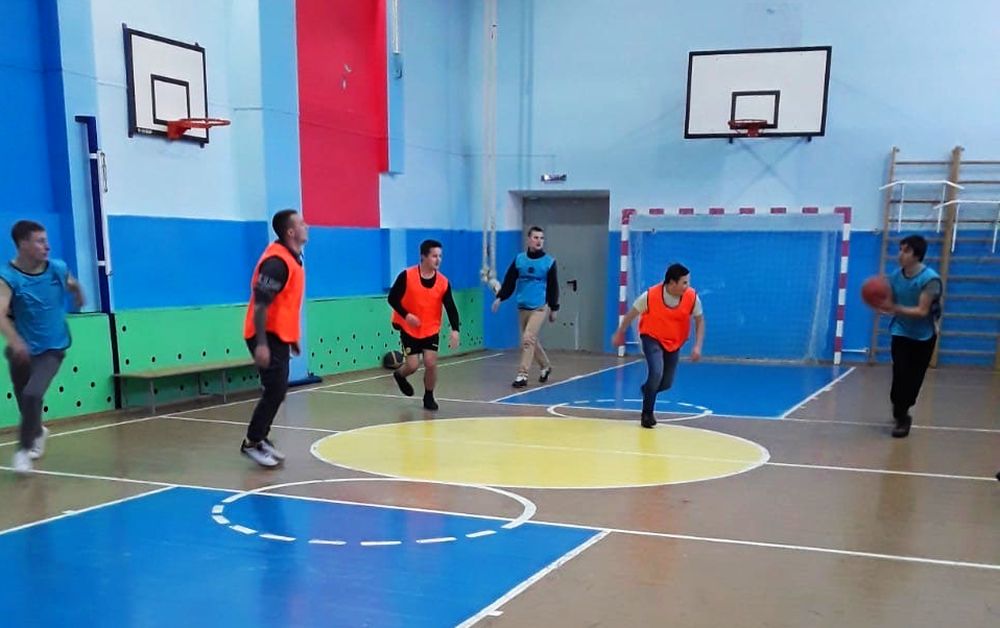 В баскетбол и мини-футбол в Красноармейском районе играют дети