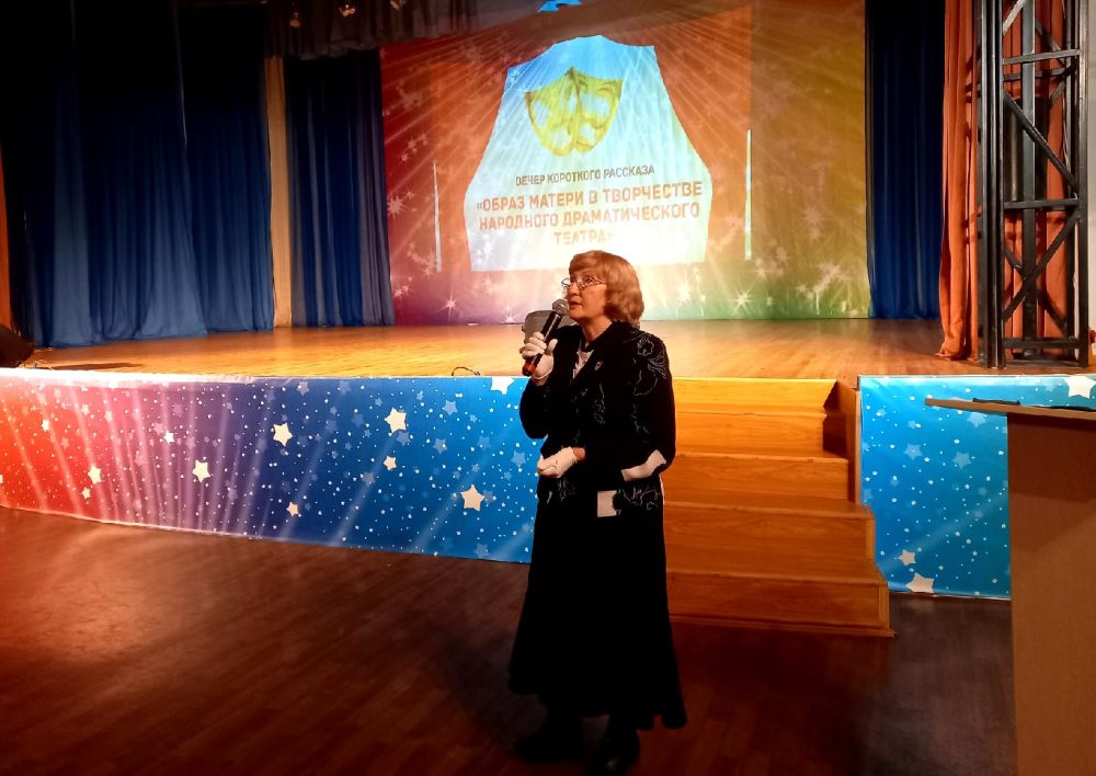 Вечер матерям посвятили актеры Народного театра Красноармейского района