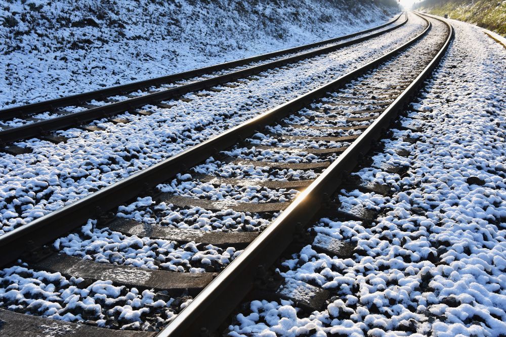На железной дороге в Красноармейском районе погибла девушка