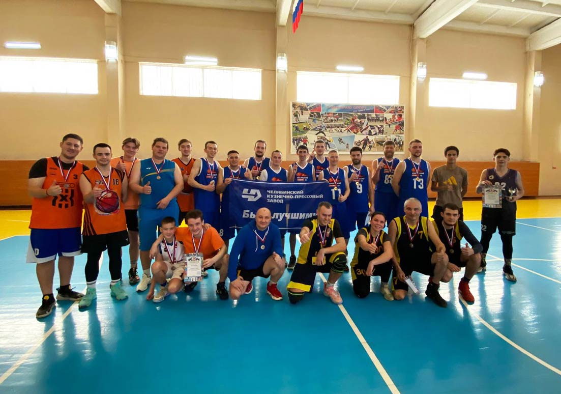 Баскетбольный турнир в Красноармейском районе собрал шесть сильных сборных