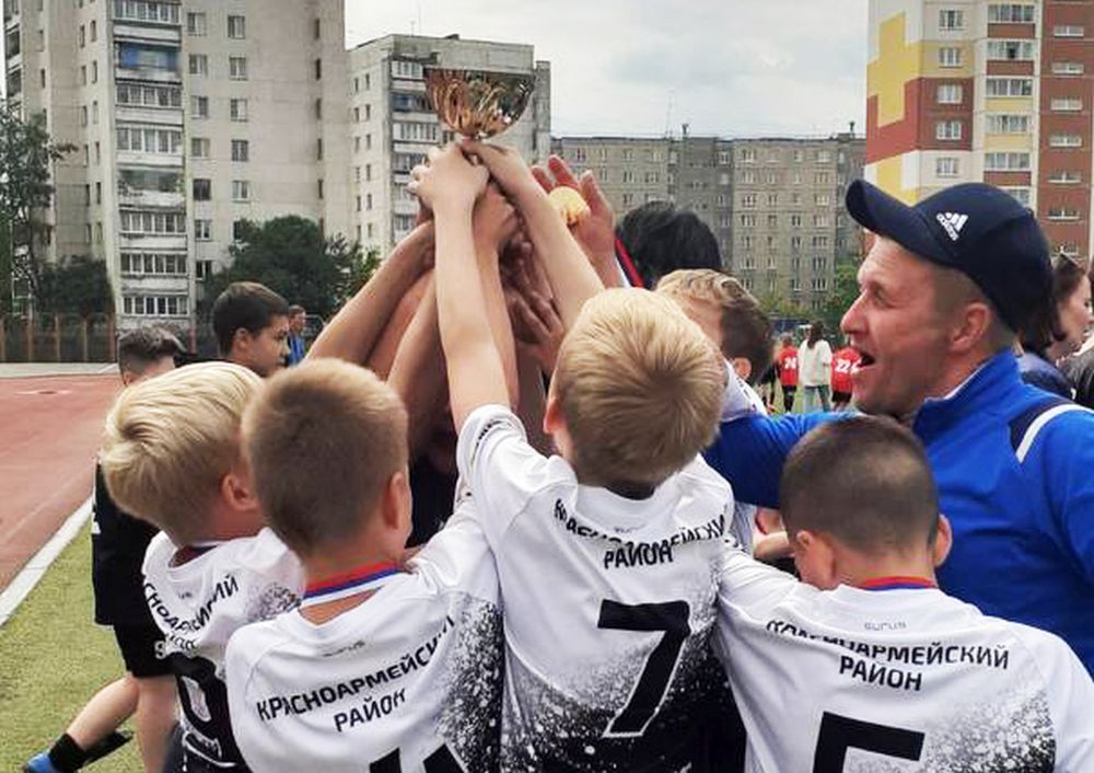 Маленькие футболисты из села Миасского обыграли все городские команды