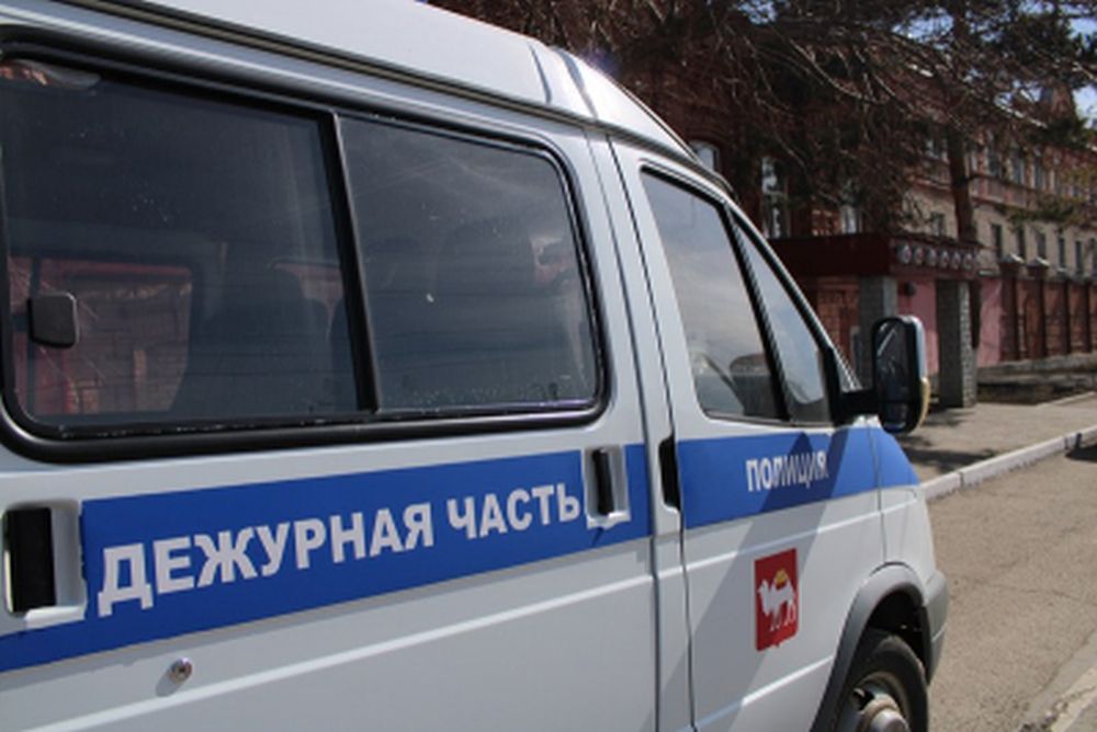 Женщина из Красноармейского района вытащила из кассы магазина 65 тысяч рублей