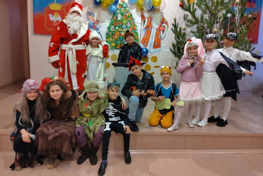В «Новогоднем переполохе» дети из Красноармейского района творили от души