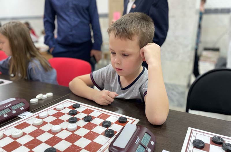 Юный шашист из Красноармейского района готовится защищать честь страны