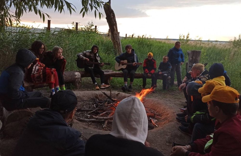 Воспитанием трудных подростков занимаются в палаточном лагере Красноармейского района