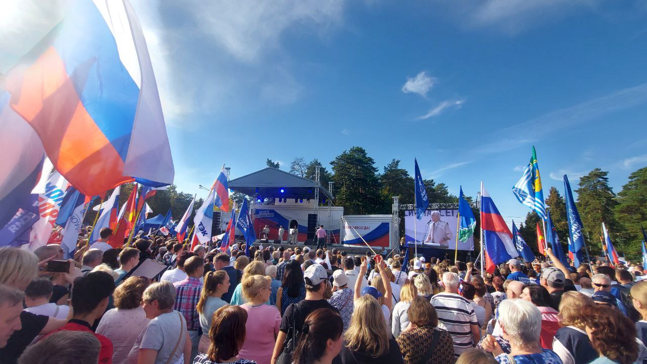 Жители Красноармейского района поддерживают проведение референдума в ЛНР и ДНР