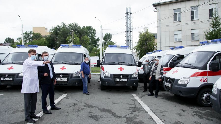 Два новых автомобиля получила больница Красноармейского района